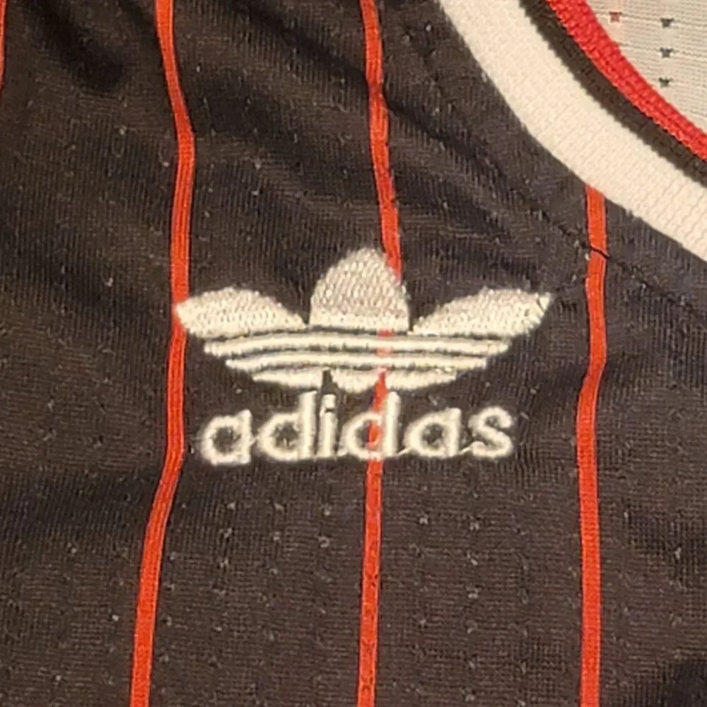 Adidas NBA Authentics Derrick Rose #1 Chicago Bulls Youth Large Jersey Alternate